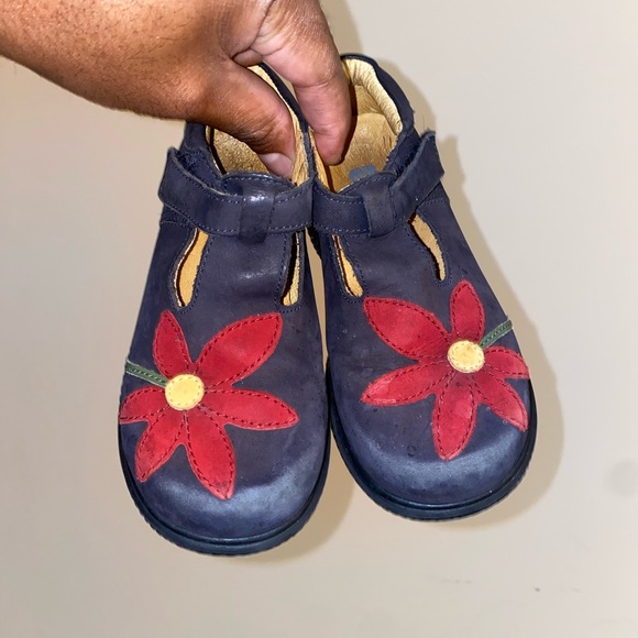Elephanten Girls Size 26 (10T) Navy Red Flower Mary Jane Shoes School - Picture 3 of 7